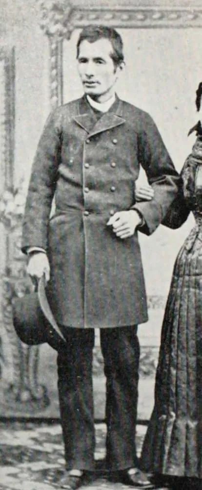 Black of white photo of Shozaburo Dogura in western-style clothing